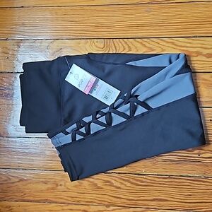 POPFit Compression Lily Crop Leggings - Huge Pockets! SIZE S